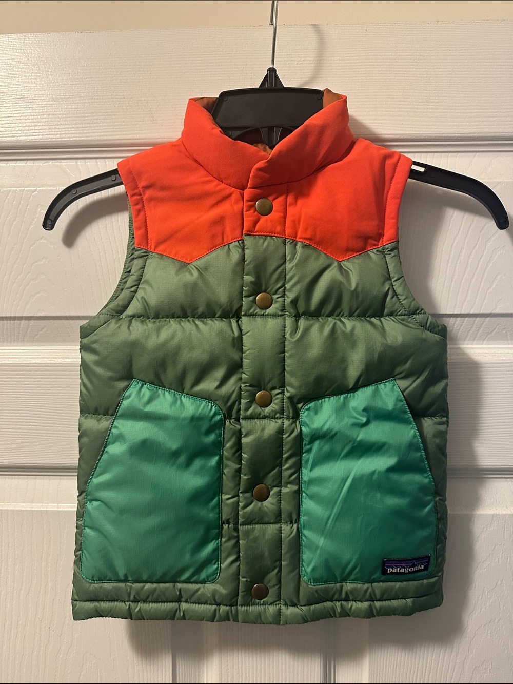 Toddler Patagonia Kids Green & Orange Puffer Vest - Size 4T